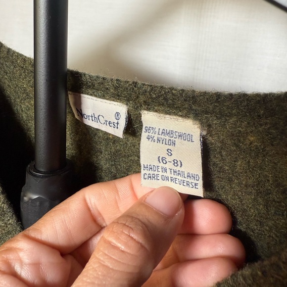 North Crest Olive Green Lambwool/ Nylon Long Sleeve Sweater, Size S (6-8. - Picture 4 of 5